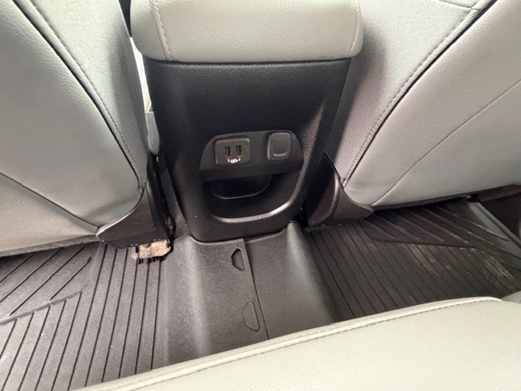 2019-chevrolet-colorado-image-27