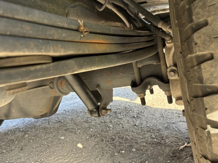 2016-chevrolet-express-2500-image-6