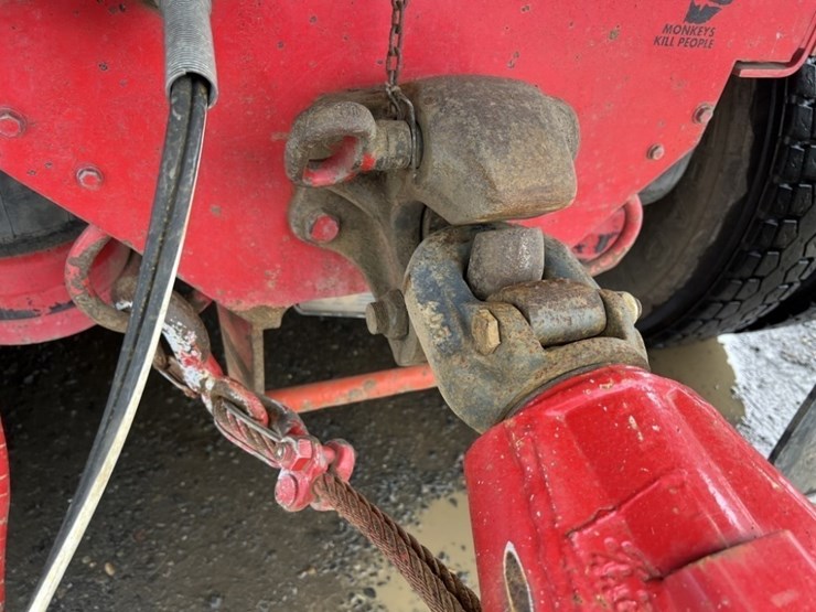 2017-peterbilt-389-image-18