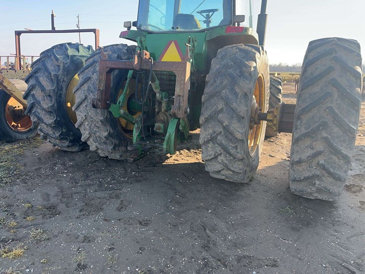 john-deere-8400-image-21