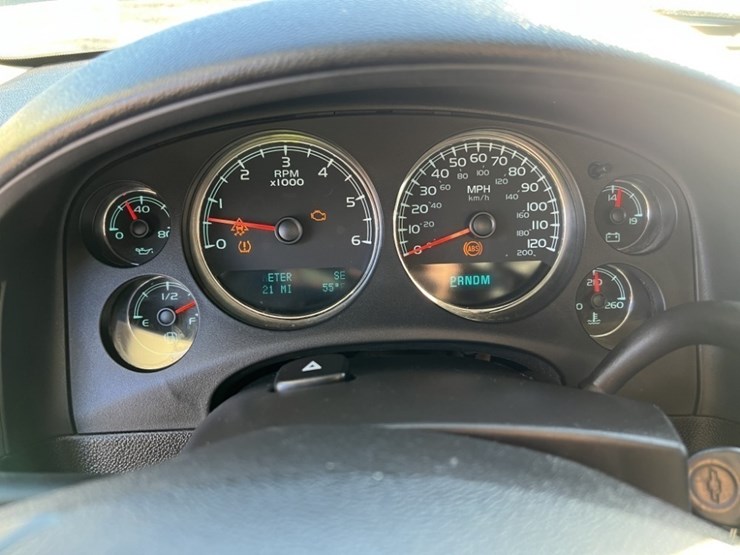 2009-chevrolet-tahoe-image-31