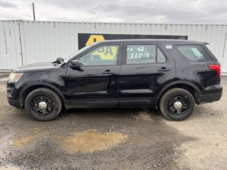 2017-ford-explorer-image-7