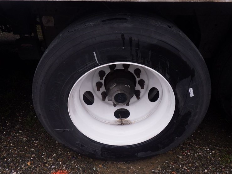 2016-great-dane-champion-se-image-19