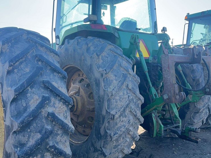 john-deere-8400-image-10