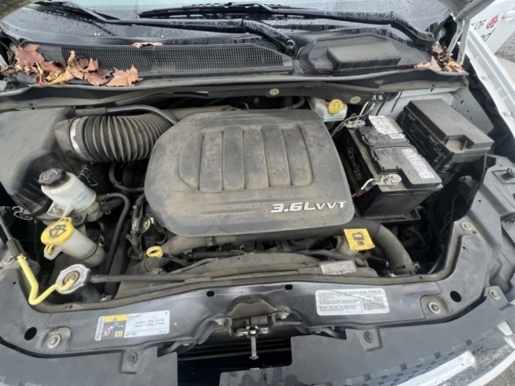 2014-dodge-grand-caravan-image-12