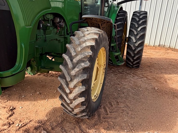 john-deere-8320-image-7