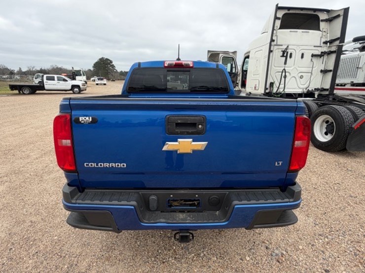 2019-chevrolet-colorado-image-8