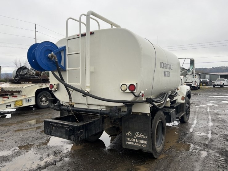 1995-ford-l9000-image-4