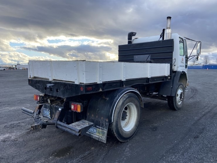 2005-freightliner-fc80-image-5