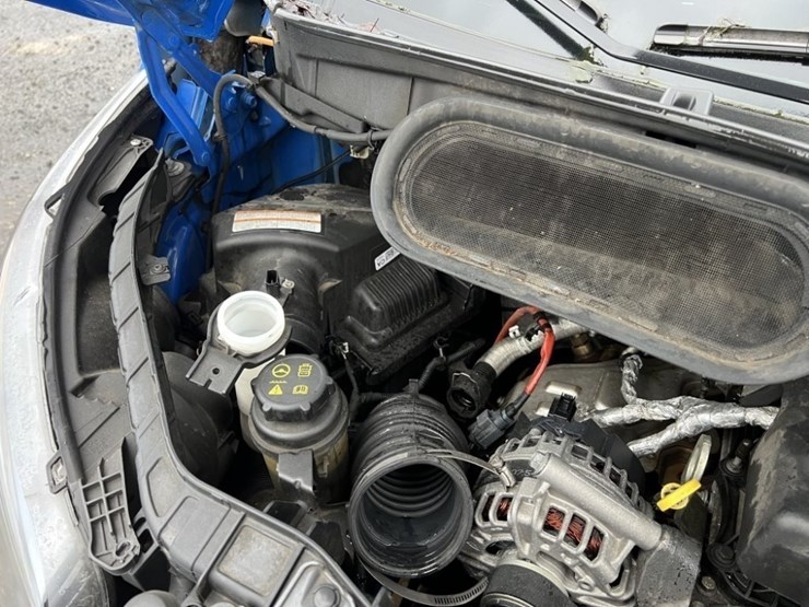 2019-ford-transit-image-26