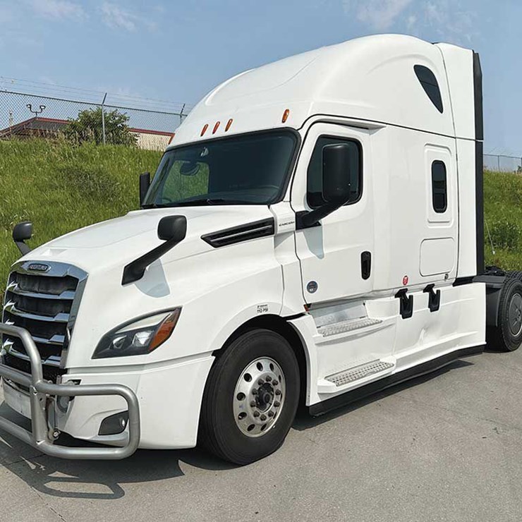 2023 FREIGHTLINER CASCADIA 126