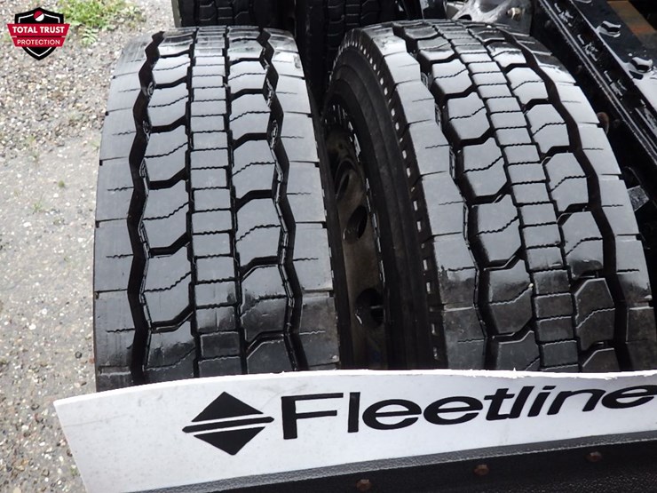 2022-kenworth-t680-image-8