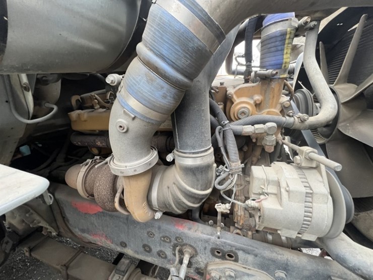 1995-ford-l9000-image-11