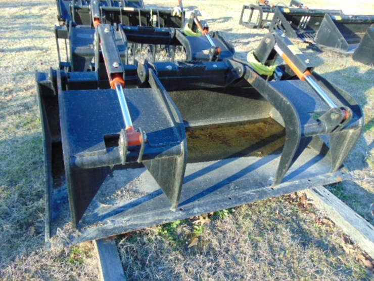 74"-heavy-duty-dual-clamp-bucket-grapple-image-1