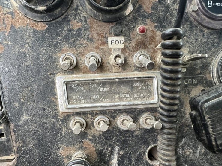 1995-ford-l9000-image-29