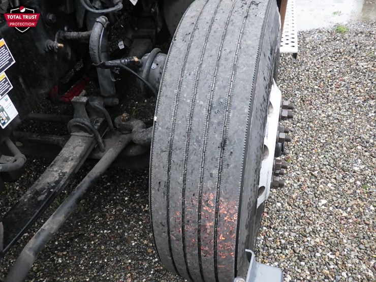 2022-kenworth-t680-image-24