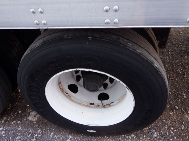 2018-utility-van-image-17