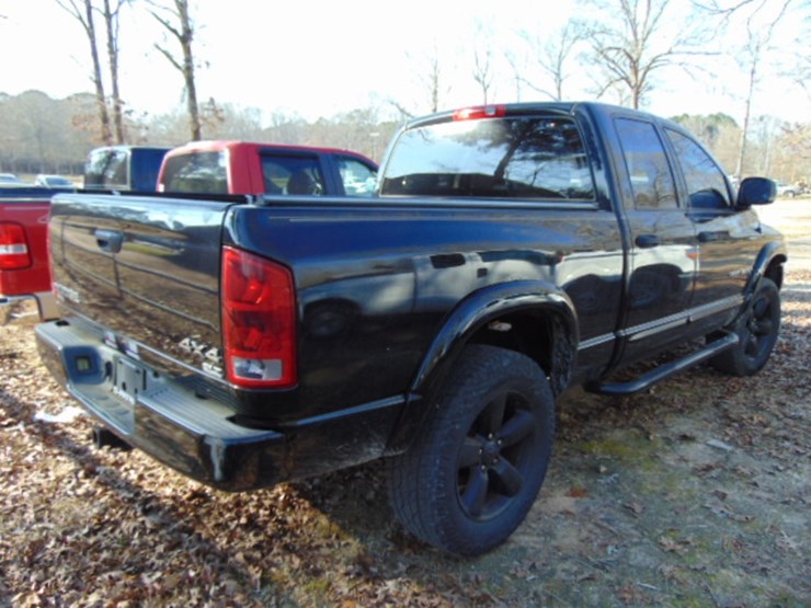 2004-dodge-ram-1500-image-6