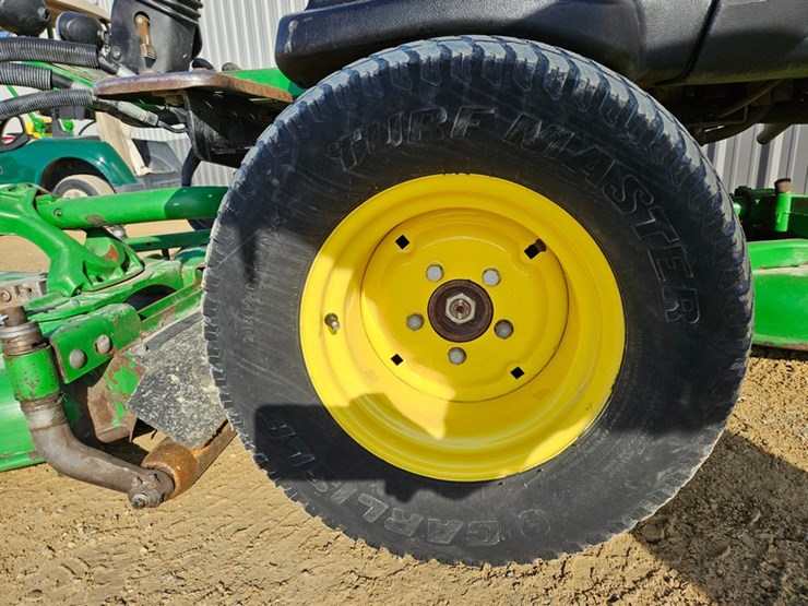john-deere-7400-image-11