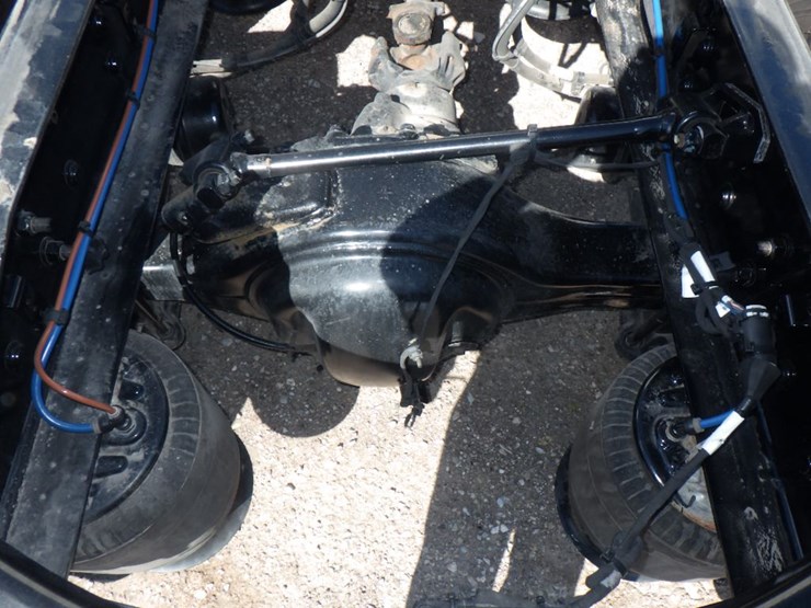 2024-freightliner-cascadia-126-image-12