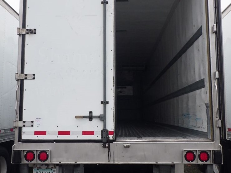 2016-hyundai-reefer-image-15