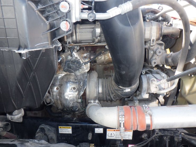 2024-freightliner-cascadia-126-image-25