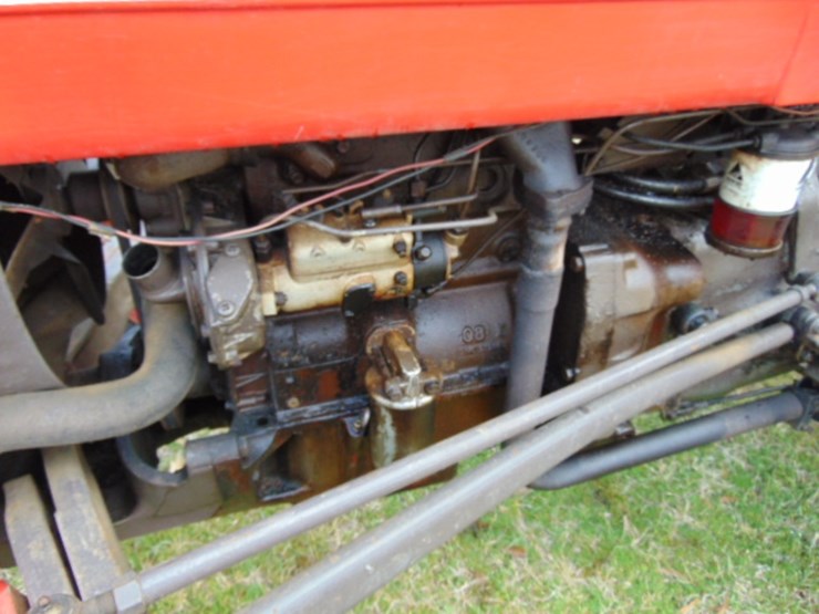 massey-ferguson-135-image-10