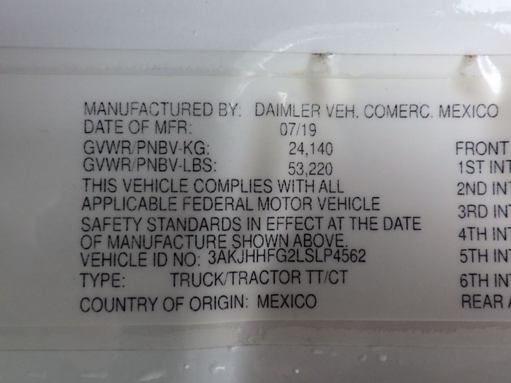 2020-freightliner-cascadia-126-image-25