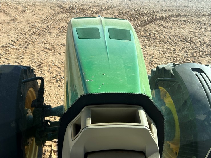 2010-john-deere-8295r-image-31
