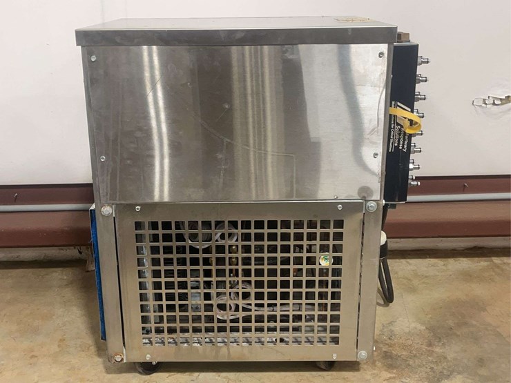 3/4-ton-mortuary-cooling-unit-image-2