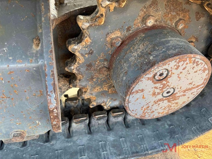 2019-takeuchi-tb230-image-15