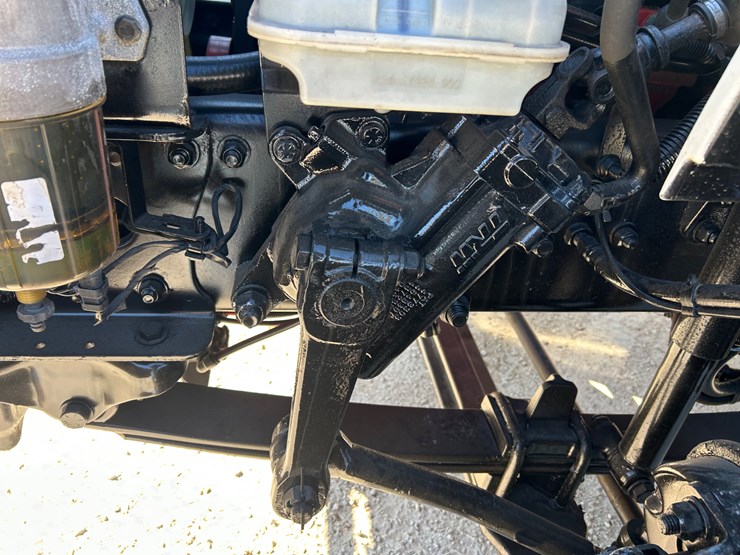 2018-freightliner-m2-106-image-29