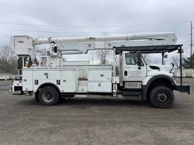 2012-international-570-image-3