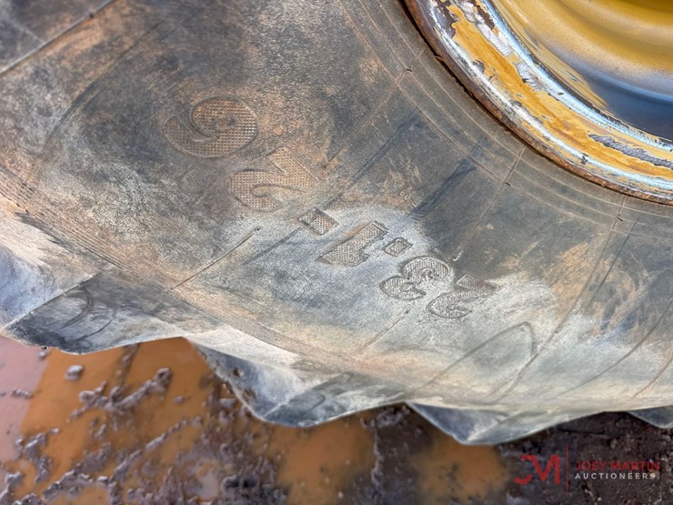 2005-caterpillar-cp-563e-image-14