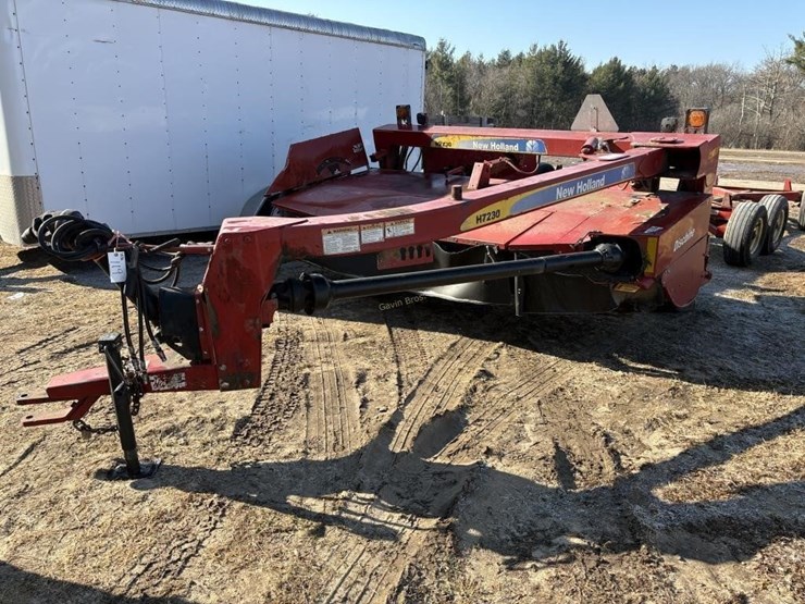 new-holland-h7230-image-1