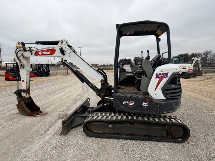2020-bobcat-e42-image-8