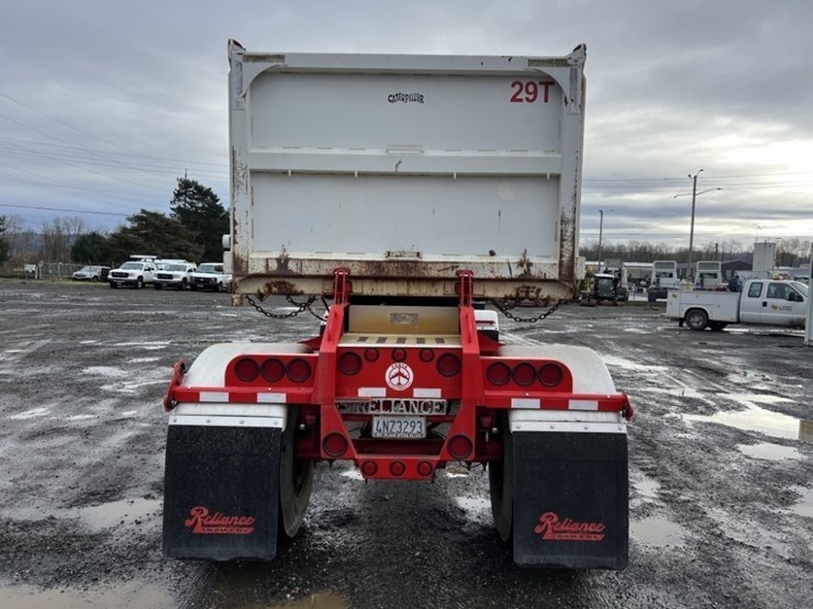 2017-peterbilt-389-image-40