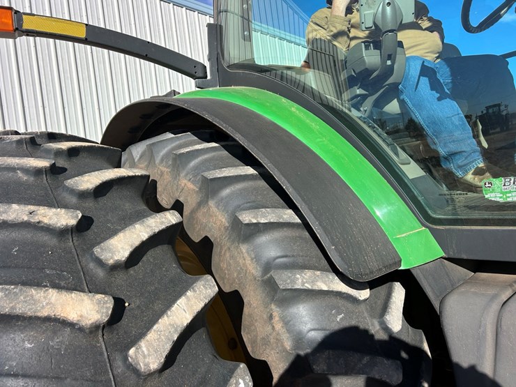 2010-john-deere-8295r-image-15
