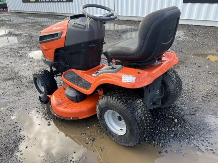 husqvarna-yth22v46-ride-on-lawn-mower-image-6