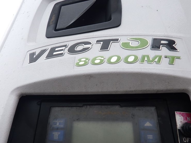 2016-hyundai-reefer-image-25