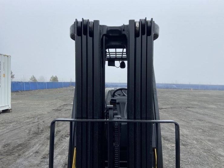 2017-yale-veracitor-60vx-forklift-image-28