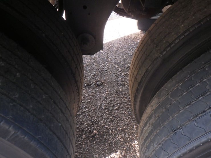 2017-utility-3000r-image-9