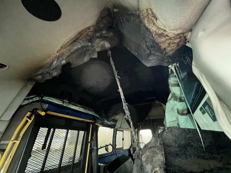 2019-ford-transit-image-13