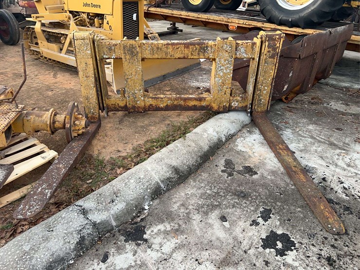 pallet-forks-image-1