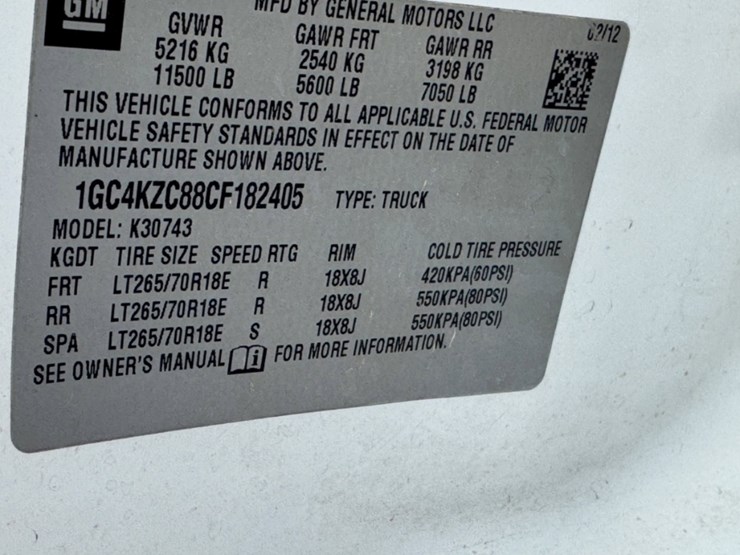 2012-chevrolet-silverado-3500hd-image-13