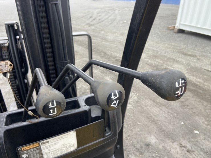 2017-yale-veracitor-60vx-forklift-image-18