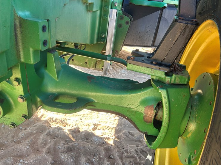 2004-john-deere-8420-image-22