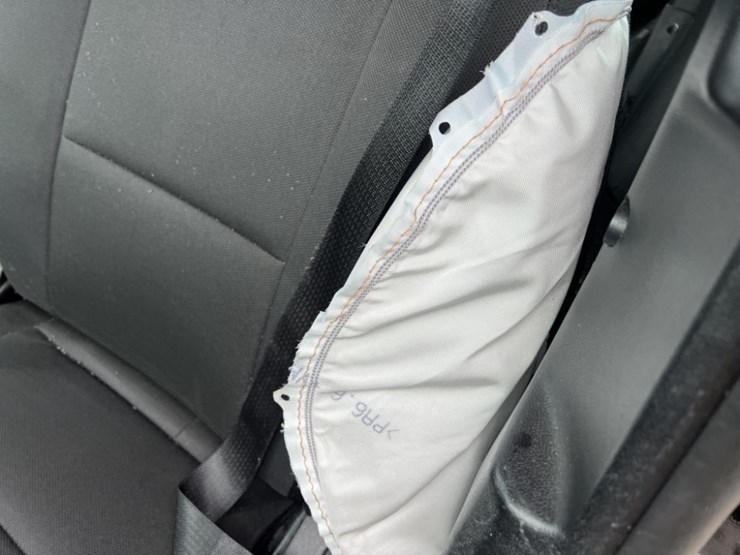 2024-ford-explorer-image-28