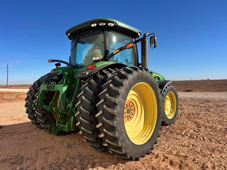 2010-john-deere-8295r-image-3