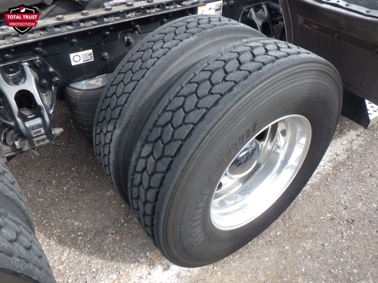 2020-kenworth-t680-image-5